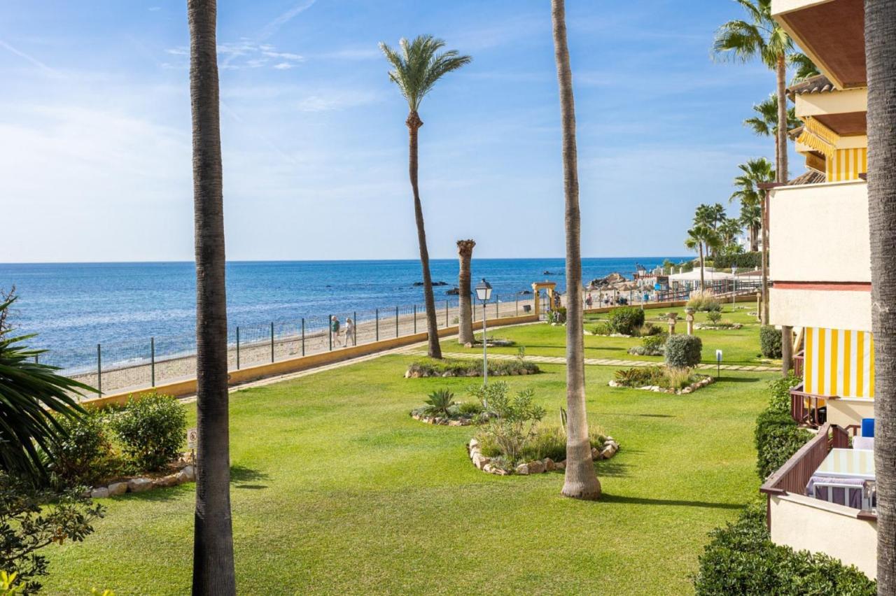 Holidays2Mijas Costa Lubina Del Sol Frontline Beach, Pool, Terrace, Seaview & Parking Sitio de Calahonda Bagian luar foto