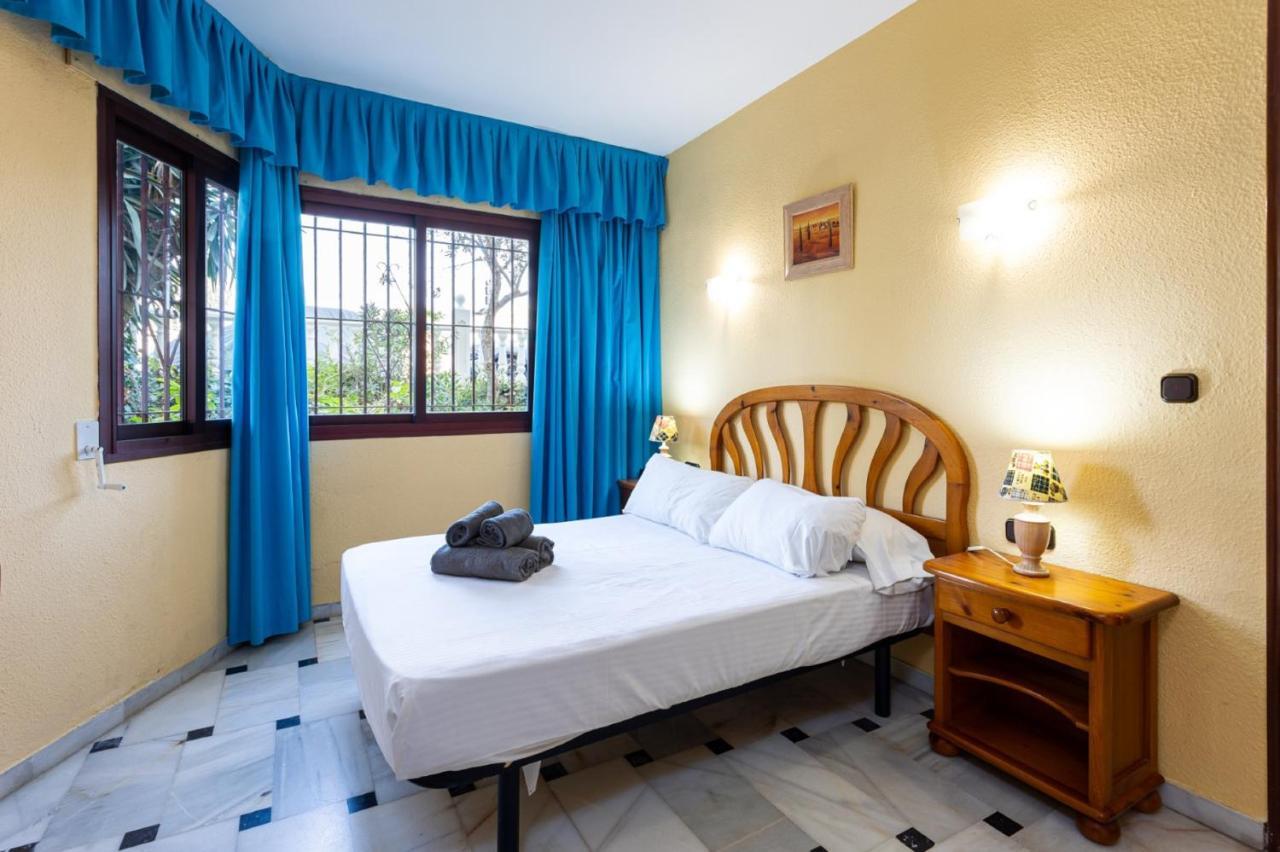 Holidays2Mijas Costa Lubina Del Sol Frontline Beach, Pool, Terrace, Seaview & Parking Sitio de Calahonda Bagian luar foto