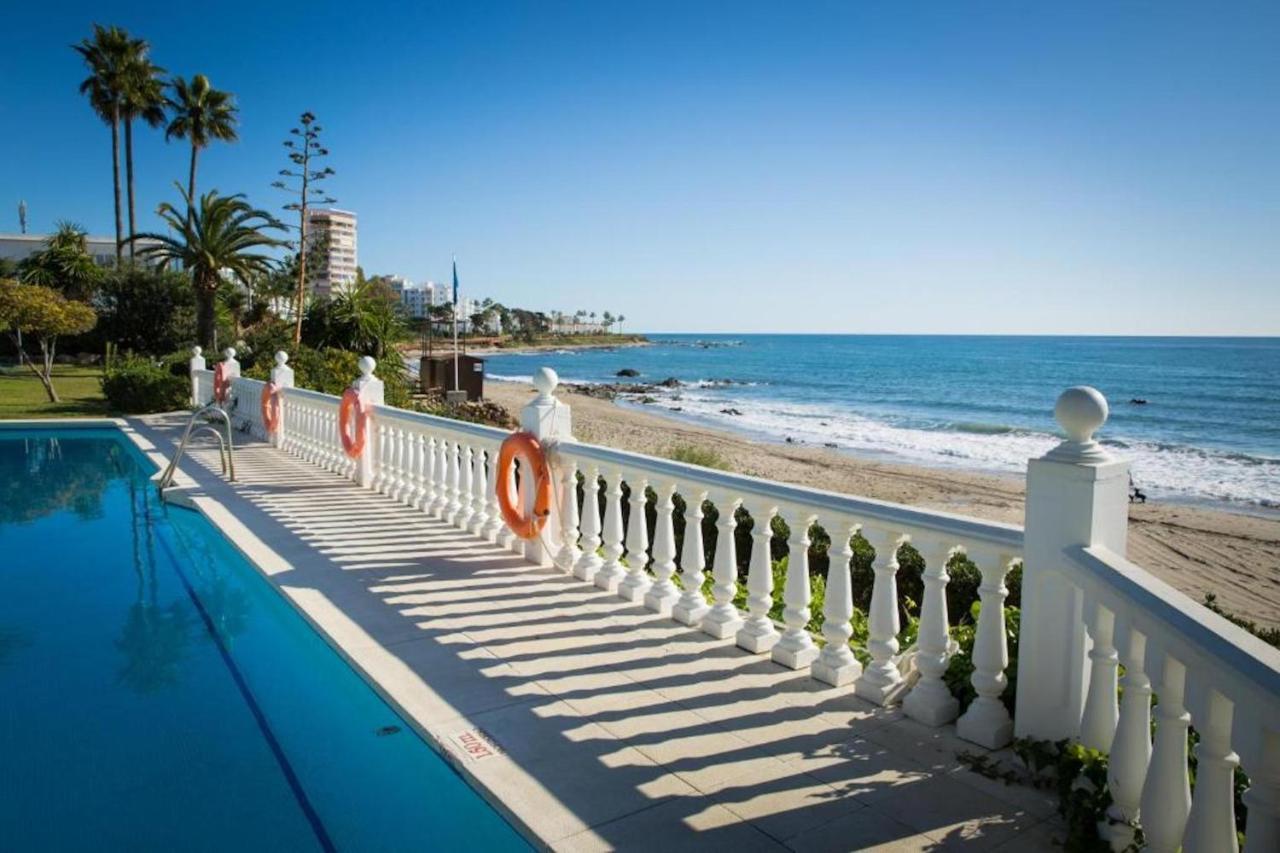 Holidays2Mijas Costa Lubina Del Sol Frontline Beach, Pool, Terrace, Seaview & Parking Sitio de Calahonda Bagian luar foto