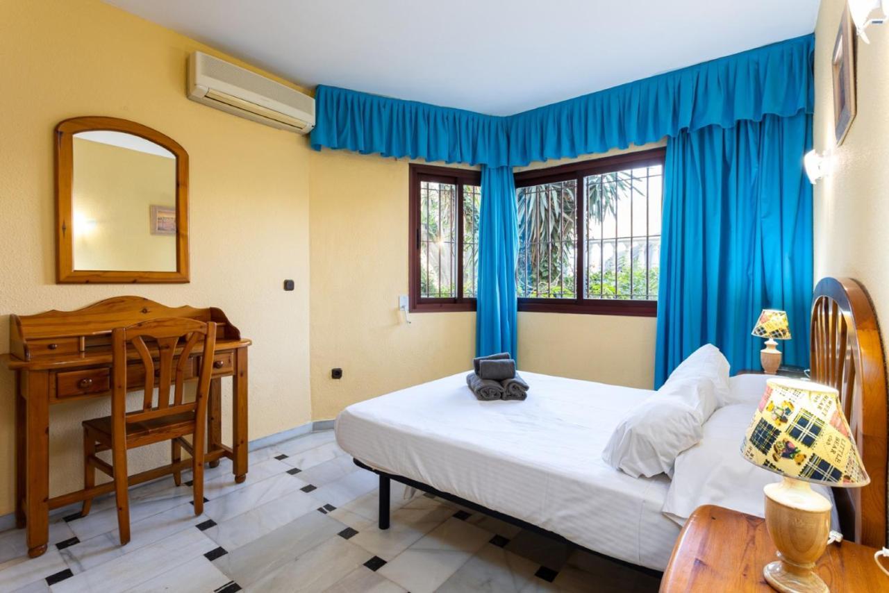Holidays2Mijas Costa Lubina Del Sol Frontline Beach, Pool, Terrace, Seaview & Parking Sitio de Calahonda Bagian luar foto